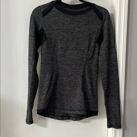 Lululemon Athletica Gray Fitted Ruched Long Sleeve Tee - Picture 8 of 12